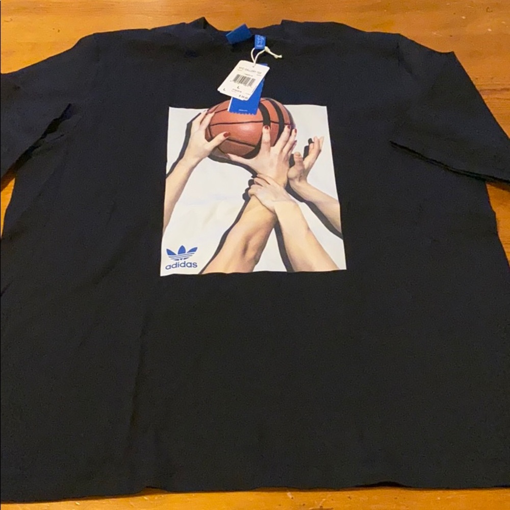 Adidas NYC Gallery Tee